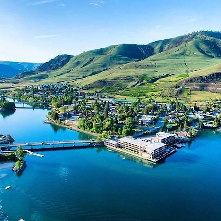 Grandview Lake Chelan- Waterfront View, Pool, Hot Tub, Golf, 1 Min To Downtown Экстерьер фото