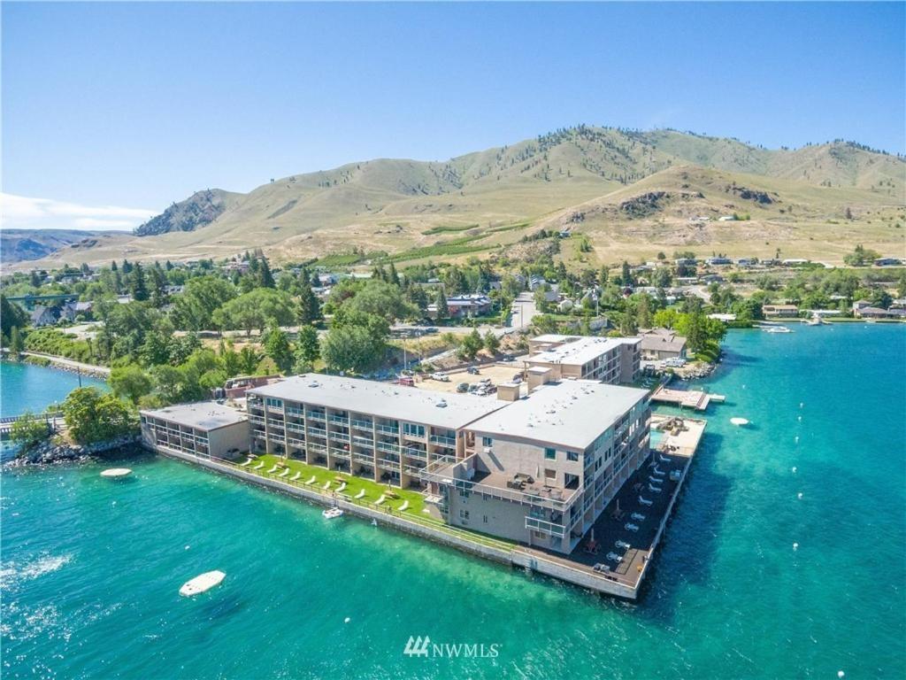 Grandview Lake Chelan- Waterfront View, Pool, Hot Tub, Golf, 1 Min To Downtown Экстерьер фото
